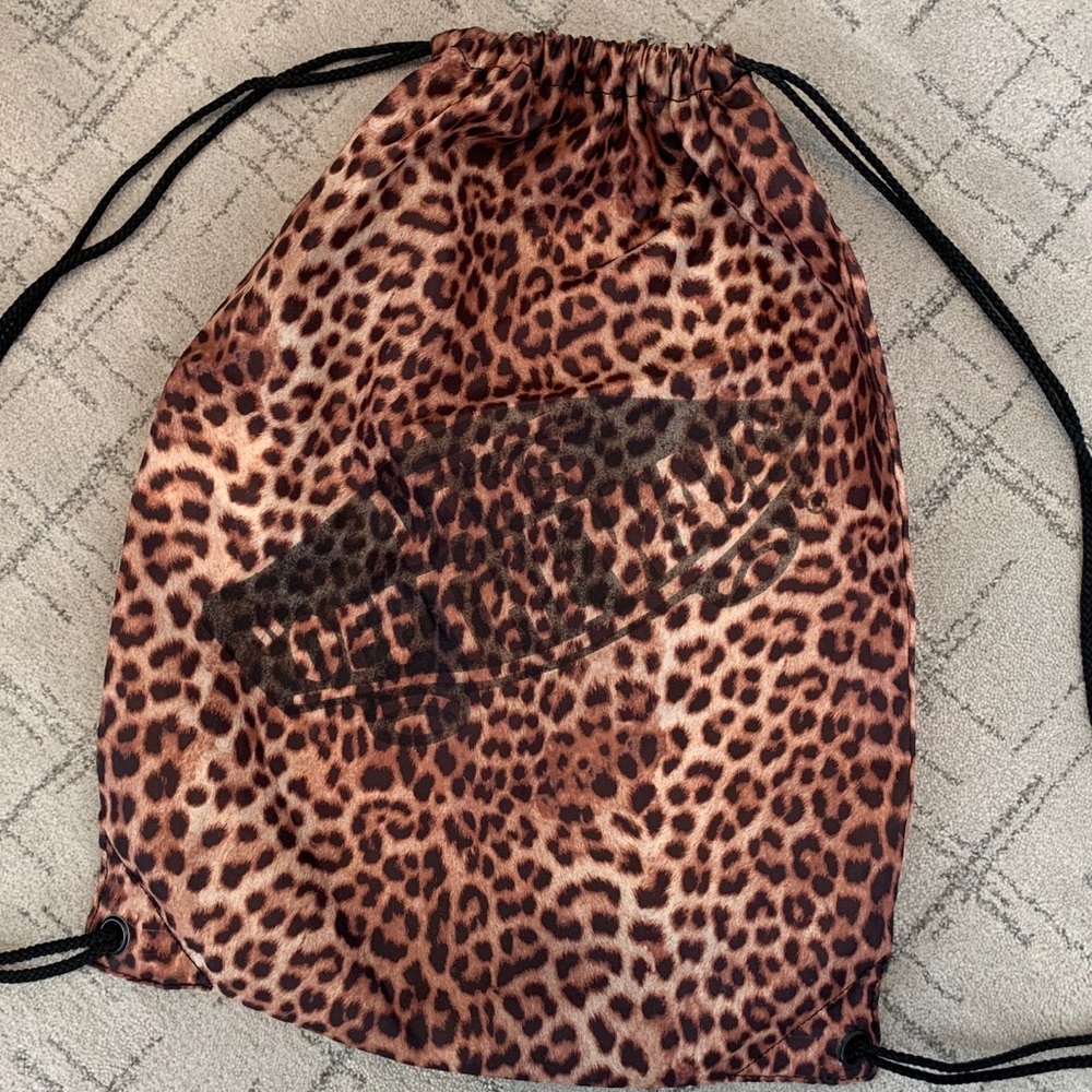 🌸 Vans Drawstring Bag 🌸